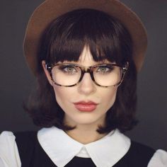 Top 30 HairStyles with Bangs and Glasses, the perfect combination Diamond Face Shape Hairstyles, Bangs And Glasses, Glasses Inspo, Glasses For Face Shape, Glasses For Your Face Shape, Hairstyles With Glasses, Diamond Face Shape, Face Shape Hairstyles, Power Of Makeup