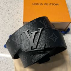 Mens Designer Outfits, Expensive Gifts For Boyfriend, Expensive Gifts For Him, Black Lv Belt, Lv Belt Men, Black Louis Vuitton Belt, Guy Accessories, Lv Belts, Guy Gifts