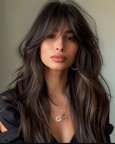 Add bounce, body and dimension to your long hair with layers and fringe! Here are 49 cuts featuring long layers and wispy or blunt bangs for major hair inspo. 👆 Click for more ideas！ Curtain Bangs Hairstyles, Long Curtain Bangs, Rambut Brunette, Brown Hair Looks, Bangs Hairstyles, Long Dark Hair