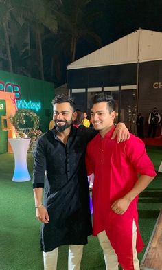 Virat Kohli Black Kurta, Black Kurta Men, Deepika Wedding, Kurtas Men, Blazer For Men Wedding, Kurta Wedding, Virat Kohli Portrait Photography, Wedding Suits Men Black, Indian Wedding Clothes For Men