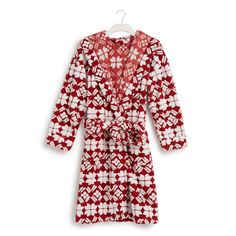 We all have days when we just want to hang out in our robe and pajamas. This supersoft robe will keep you cute and cozy during your movie marathon. Outlet Exclusive 100% polyester. Trim Material : Faux Fur Vera Bradley Outlet Women's Jacquard Fleece Loungewear Robe in Star Intarsia Red, Size: Small/Medium | 100% Polyester Fleece Robe, One Piece Clothing, Quilted Duvet Cover, White Fleece, Movie Marathon, One Piece Pajamas, Toddler Boy Shoes, Boys Coat, Paisley Print