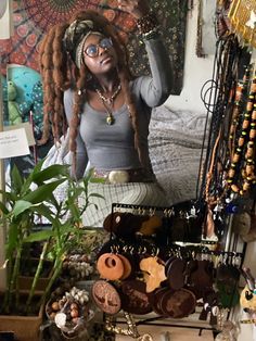 Earthreal Aesthetic, Esrthy Girl Aesthetic, Earthly Black Women, Afro Fashion, Earth Style, Hippie Neo Soul Outfits, Earth Girl Aesthetic, Black Hippie