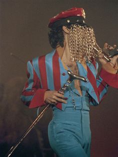 Thieves in the Temple Princes Fashion, Happy Birthday Prince, Prince Musician, The Artist Prince, Prince Birthday, Life In Pictures, Evolution Of Fashion, Roger Nelson, Prince Rogers Nelson