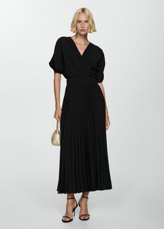 Pleated A-line dress - Women | MANGO USA Black Pleated Dress, Mango Dress, Dress Woman, Modest Wedding, Family Room Design, Work Wardrobe, Modest Dresses, Guest Dresses, Pleated Dress