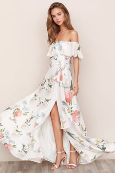 CARMEN MAXI DRESS

franchescas dresses, dresslily dresses, unusual dresses #dressesofinstagram #dressesinspiration #dressesforrentandmore Tropical Dress Outfit, Spring Maxi Dress Outfit, Cloth Styling, Ethereal Photoshoot, Photoshoot Dresses, Tropical Dresses, Wife Clothes, Women Silk Dress, Vestidos Maxi