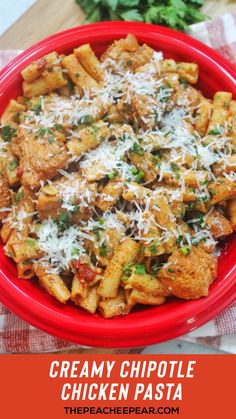 Red bowl filled with chicken, pasta and parmesan cheese. Chipotle Pasta, Chicken Spinach Pasta, Best Pasta Recipes, Dinner Meal Prep