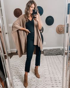 Womens Classy Fall Outfits, Mens Rehersal Dinner Outfit Fall, Edgy Smart Casual Women, 70 Degree Weather Outfit Work, Fall Dressy Outfits Women, 30s Aesthetic, Business Casual Outfits For Work, Tank Bodysuit, Body Suit Outfits