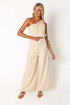 Tori Linen Pant Set - Oatmeal Linen Pant Set, Satin Dresses Long, Satin Dresses Long Sleeve, Black Tie Wedding Guests, White Dress Shoes, Linen Pant, Essential Dress, Resort Dresses, Crop Top Tees