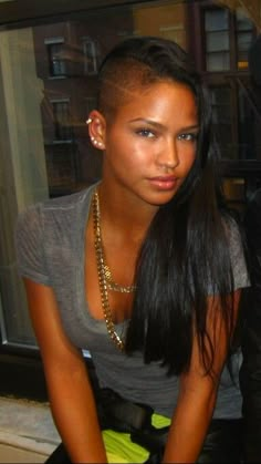 Cassie Cassie Hair, Cabello Afro Natural, Half Shaved Hair, Half Shaved, Shaved Hair, Love Hair, Gorgeous Hair, Hair Goals