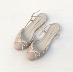 Korean Heels Aesthetic, Korean Sandals Background, Korean Flat Sandals, Korean Sandals For Women, Sendal Korea Cute, Hak Tinggi, Cute Text Quotes, Heels Classy