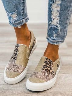 Snake Leopard Print Slip-on Canvas – Echoine Designer Wedges, Gladiator Shoes, Luxury Shoes Women, Basket Vintage, Slip On Espadrilles, Designer Flats, Flat Sneakers, Look Casual, Canvas Sneakers