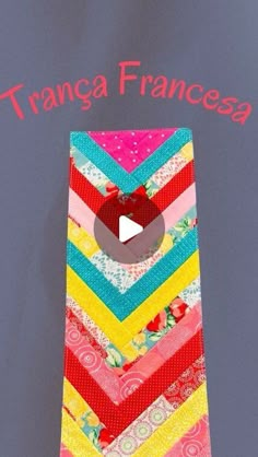 a colorful tie with the words tranga francesa on it