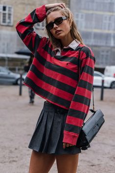 Winter Outfits California, Feminine Outfits Spring, California Brunette, Polo Shirt Outfit Women's, Hyper Feminine Outfits, Ralph Lauren Striped Shirt, Pleated Skirt Mini, Wet Pavement, Vogue Scandinavia