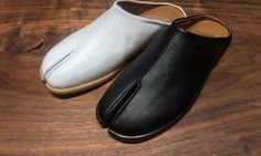 -tabi -leather mule Casual Slide Mules With Stitched Sole, Mens Mules, Leather Slip-on Mules For Outdoor, Modern Leather Footbed Slip-on Mules, Men’s Leather Mules, Sleek Leather Footbed Slip-on Mules, Leather Slip-on Mules With Single Toe Strap, Tabi Socks, Toe Shoes