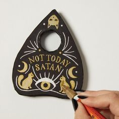 Diy Planchette, Air Dry Clay Projects, Ouija Board, Diy Lamp, Paint Markers