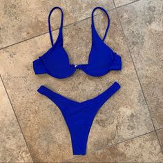 Hot Summer Staple! New With Hygienic Liner. Bright Royal Blue Underwire Bikini Set. Featuring An W Underwire Shaped Bikini Top With Removable Pads, Adjustable Straps And Clasp Closure. Underwire Can Be Molded/Shaped To Your Form Paired With High Leg Cheeky Brazilian Bottoms Summer Staples, High Leg, Hot Summer, Womens Swim, Royal Blue, Adjustable Straps, Womens Sizes, Women Shopping, Blue