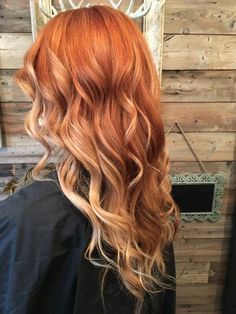 Strawberry Sombre Hair, Natural Redhead Balayage Copper Hair, Peekaboo Highlights Red Hair, Cooper Balayage Hair, Red Head Balayage, Cooper And Blonde Hair, Copper With Blonde Highlights, Copper And Blonde Hair, Red Hair With Blonde Highlights