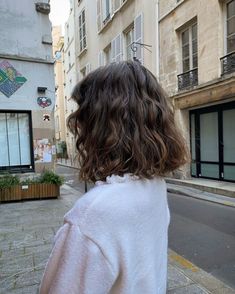 Short Wavy Haircuts, Natural Curly Hair Cuts, Thick Wavy Hair, Curly Hair Photos, Cute Curly Hairstyles, Wavy Haircuts, Natural Wavy Hair