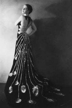 Norma Shearer Norma Shearer, Art Deco Dress, Actrices Hollywood, 1930s Fashion, Vintage Gowns, Vintage Couture, The Great Gatsby, Old Fashion, 1920s Fashion