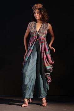 Purple and turquoise blue embroidered cowl cape. Paired with a tie-dye pattern corset blouse and dhoti pant. - Aza Fashions Harem Pants With Kurti, Dhoti Outfits Women, Pattern Corset, Silk Cape, Corset Blouse, Dhoti Pants, Dress Design Patterns, Designer Outfits, Design School