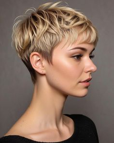 spiky blonde pixie, youthful short haircut, pixie haircuts Dark Blonde Pixie, Robin Wright Haircut, Pixie 2024, Short Haircut Pixie, Short Haircuts Ideas, Haircut Pixie, Cool Hairstyles For Girls, Haircuts Ideas, Amazing Hairstyles