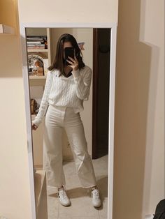 White Polo And Jeans Outfit Women, Basic Girl Outfit, Look Zara, Minimalist Fashion Women, Causual Outfits, Outfit Inspo Fall, Formal Outfit, Looks Style