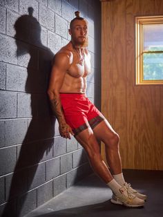 NFL-caliber shorts for NFL-caliber workouts. Say hello to the George Kittle Ultimate Training Short – our top of the line, ultra-technical lined performance short inspired by The Barn, George Kittle’s personal football training facility. Available in three dynamic designs that show the world, and the gym, that you mean business. With split side seams and an extended liner, every detail was designed and tested for effortless movement. Added with a dual-layered drawstring waistband and dedicated l Compression High-waisted Shorts For Training, Functional Boxer Briefs With Built-in Shorts For Training, Compression Boxer Briefs With Built-in Shorts For Training, Compression Boxer Briefs With Built-in Shorts, Boxer Briefs With Built-in Shorts For Training, George Kittle, Christian Mccaffrey, Training Facility, Anti Chafing