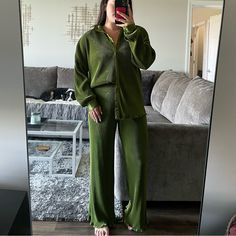 Hazel Boutique Green Button Up Set Sold As A Set | Nwt Size: M Color: Green Casual Green Button-up Pants, Spring Green Button-up Pants, Trendy Button-up Loungewear Bottoms, Green Button-up Bottoms For Fall, Button Up Set, Hazel Boutique, Boutique Tops, Green Button, Shirt And Pants