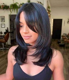 Layered Haircuts With Bangs, Layered Hair With Bangs, Medium Layered Haircuts, Mid Length Hair