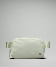 White Everyday Pouch Belt Bag, White Belt Bag With Removable Pouch For Daily Use, White Belt Bag For Everyday Use, Modern White Belt Bag With Removable Pouch, Everyday Versatile White Belt Bag, Versatile Everyday White Belt Bag, Versatile White Belt Bag For Everyday Use, White Rectangular Belt Bag For Everyday Use, Functional White Belt Bag For Travel