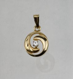 "Cute little 1/20 12k gold filled pendant with cubic zirconia. Has a drop of about 3/4\" and a width of around 7/16\"" Gold Pendant Earrings, Pendant Jewelry Design, Memorable Jewelry, Warwick Ny, Delicate Gold Jewelry, Gold Pendent, Clover Jewelry, Diamond Pendants Designs, Gold Mangalsutra Designs