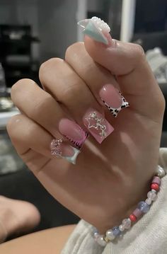 Girl Lifestyle, Short Acrylic, Short Acrylic Nails Designs, Square Acrylic Nails, Bratz Doll, Short Acrylic Nails, Nails Designs, Acrylic Nail Designs