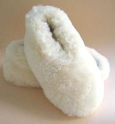 Sheepskin+Wool+Out+Slippers+with+Suede+Soles http://www.shopnz.com/sheepskin-wool-out-slippers-with-suede-soles-xidp130449.html Freezing Weather, Sheepskin Slippers, Air Space, Soft Suede