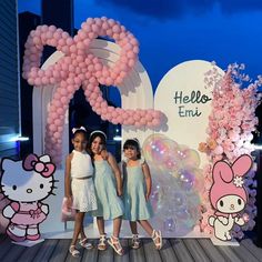 The most beautiful and fun Hello Kitty party. We love making you happy. #njpartydecorator #hellokittyballoon #njpartyrental #southjerseryballoons #partyrentalnj #mullicahillpartyrental #mullicahillballoons #mullicahillparty #phillyballoons #phillyparty #partyplannernj Hello Kitty Rainbow Party, My Melody Theme Birthday Party Ideas, Ballon Ideas, Sanrio Party, Kitty Theme, Girly Birthday Party, Grad Photography, Hello Kitty Baby