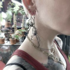 Black Veil Tattoo, Veil Tattoo, Spider Earring, Spider Jewelry, Beautiful Baubles, Spider Earrings, Indie Jewelry, Aesthetic Jewelry, Body Modification