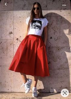 Red Skirt Outfits, Sukienki Maksi, Fashion Blogger Style, Red Skirt, 가을 패션