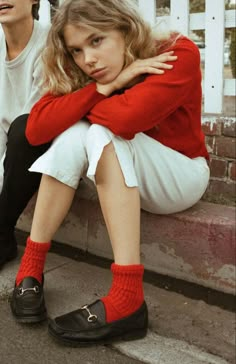 Red Socks Loafers, Coloured Socks Outfit, Red Loafers Outfit Women, Red Loafers Outfit, Red Socks Outfit, Penny Loafers For Women Outfits, Red Sox Outfit, Loafer Outfits Women, Loafers Outfit Women