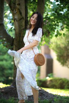 Looking for cute everyday style inspiration? Follow Sensible Stylista for stylish finds that won't break the bank! #asian #korean #floralmaxi #maxidress #maxidresses #floraldresses #longdresses #strawbag Blogger Outfit Inspiration, Chic Summer Style, Fashion Blogger Outfit, Women Fashion Edgy, Fashion For Women Over 40, Rattan Bag, Red Dress Boutique