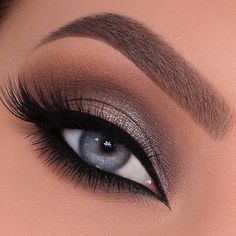 makeup makeup aesthetic makeup wallpaper makeup ideas makeup tutorial valentine day decor valentine day aesthetic woman fashion woman quotes makeup look natural makeup girl makeup vanity girl woman tattoo womans t Eye Makeup Pictures, Smoky Eyes, Eyeliner Makeup