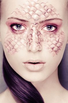 Dragon Scales makeup Dragon Makeup, Sarah Gadon, New Year's Makeup, Theatre Makeup, Halloween Makeup Diy, Character Makeup, Mermaid Makeup, Special Effects Makeup