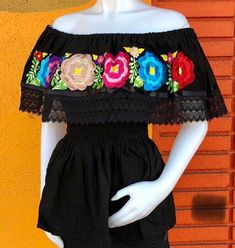 Mexican blouse, peasant blouse, handmade blouse, embroidered black blouse, off-the-shoulder blouse ideal for a Mexican party Handmade blouse Machine embroidered blouse 100% cotton blanket fabric, one size fits the person either (S-M-L- XL ) Handmade Blouse, Blanket Fabric, North Hills, Mexican Blouse, Mexican Party, Mexican Dresses, Cotton Blanket, Skirt And Blouse, Quality Dresses