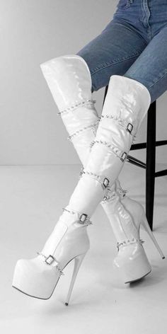 Boots With Spikes, White Knee High Boots, Platform Knee High Boots, Fall Boots Outfit, Shoes Outfit Fashion, Hot Boots, Thigh High Boots Heels, High Heel Platform, Girly Shoes