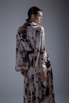 Fully printed floral dress – HerTrove Modest Party Dress, Long Dress Long Sleeves, Marchesa Couture, فستان زهري, Midi Dress Style, Fashion Journals, Long Midi Dress, Floral Print Dress, Floor Length