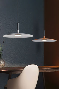 The Aplomb pendant lamp is a bold, striking lighting fixture that adds a modern touch to any space. Made from premium materials and craftsmanship, it is built to last and perform flawlessly. Its unique and innovative design, with its original textures and geometric shapes, makes it a focal point in any interior.