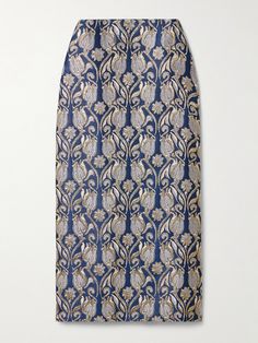 Valentino Garavani's midi skirt is made from a metallic brocade that's woven with flowers and swirling vines - the gold thread catches the light from every angle and enhance the glamorous feel. It’s designed in a classic pencil silhouette with a split at the back and a smooth crepe de chine lining. Zara Closet, Brocade Skirt, Summer Style Guide, Pencil Silhouette, Buy Skirts, Flat Dress Shoes, Floral Dresses Short, Gucci Eyewear, Room Fragrances