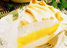 Magic Lemon Pie 2 Lemon Magic, Magic Pie, Lemon Pie Recipe, Cake Mug, Eagle Brand, Lemon Meringue Pie, Lemon Pie, Meringue Pie, Lemon Desserts