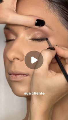 Makeup Nude Eyes, Nude Eye Makeup Looks, Smokey Eye Glam, Nude Makeup Looks, Brown Eyeshadow Tutorial, Brown Smokey Eye Makeup Tutorial, Make Up Nude, Brown Smokey Eye Tutorial, Smokey Eyeshadow Tutorial