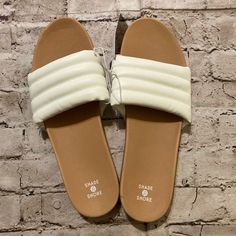 Nwt Shade & Shore Off White Single Band Slide Kendra Sandals. Size 11. Please Check All The Photos For Details . Reasonable Offers Welcome Bundles Of Two Or More Discount. Adjustable White Slip-on Slippers, White Adjustable Slippers With Round Toe, White Adjustable Round Toe Slippers, Nude Flip Flops, Coral Flats, Green Flip Flops, White Slides, Toe Ring Sandals, Yellow Sandals