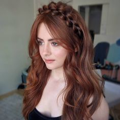 Style And Finish Hair, Auburn Hair With Dark Eyebrows, Natural Looking Auburn Hair, Dark Auburn Hair Natural, Dark Ginger Hair Natural, Ginger Dark Hair, Level 6 Red Hair Color, Ginger Hair Dark Eyebrows, Auburn Hair Straight