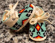 Newborn beaded moccasins  3.5 inches heel to toe German tanned deer hide Beaded Baby Moccasins, Moccasins Pattern, Baby Moccasin Pattern, Diy Moccasins, Baby Mocs, Jingle Dress, Baby Moccs